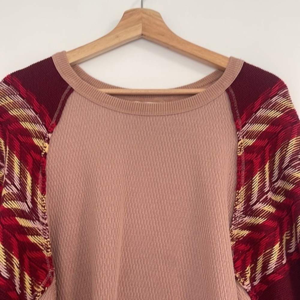 Women's Beige and Burgundy Sweater - Picture 4 of 7